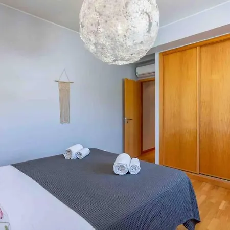 Апартаменты Admirable 1 Bedroom Marina View Apt. *